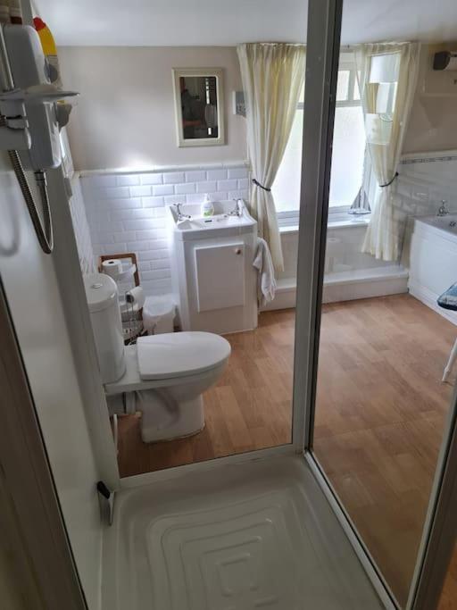 Вілла Arvonia Sleeps 7, Sea Views, Dog Friendly Нью-Кі Екстер'єр фото